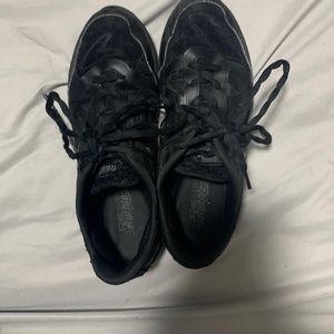 rebel cheer shoes black